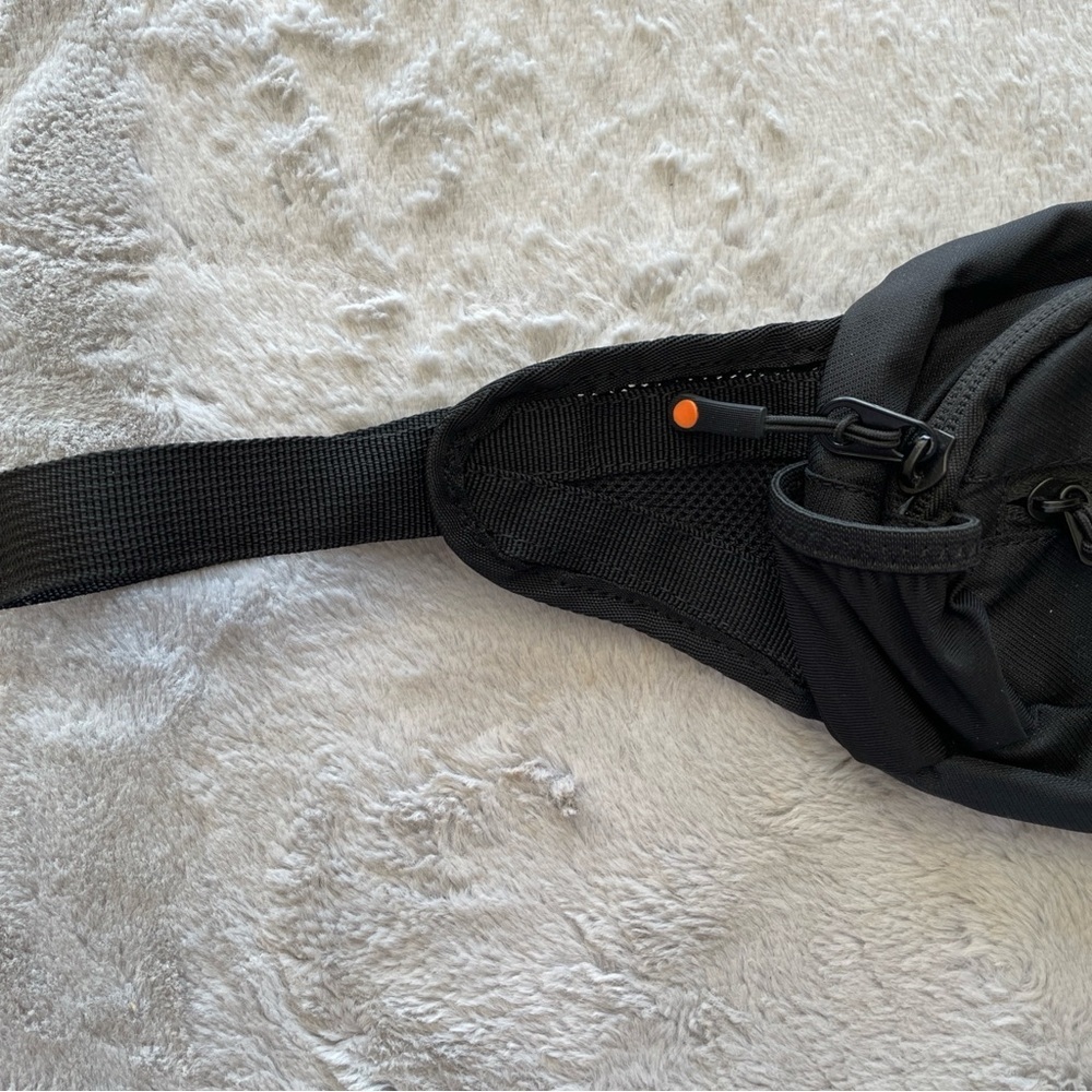 Merrell Black Waist Bag adjustable - Picture 2 of 7